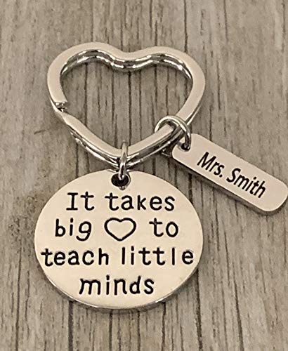 Personalized Teacher Keychain with Engraved Name Charm, It takes a Big Heart to Teach Little Minds Jewelry - Infinity Collection