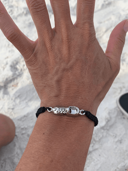 Rope Bracelet for Runners on the Wrist