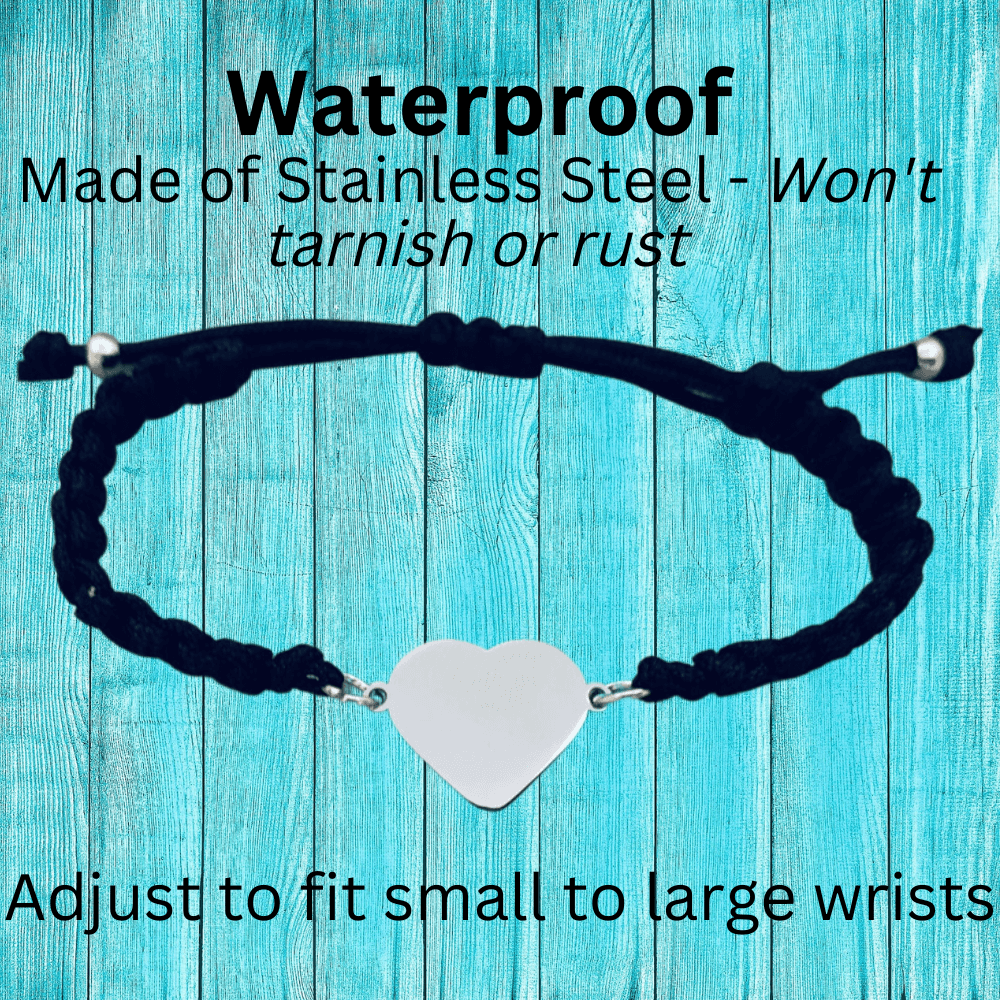Charm size and bracelet sizing diagram with red text and dimension lines